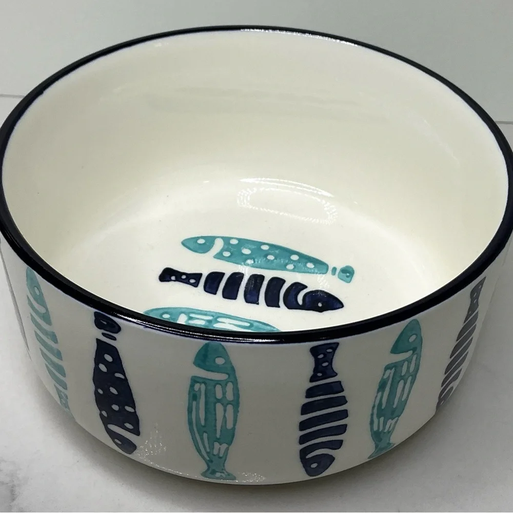 Signature Housewares 6